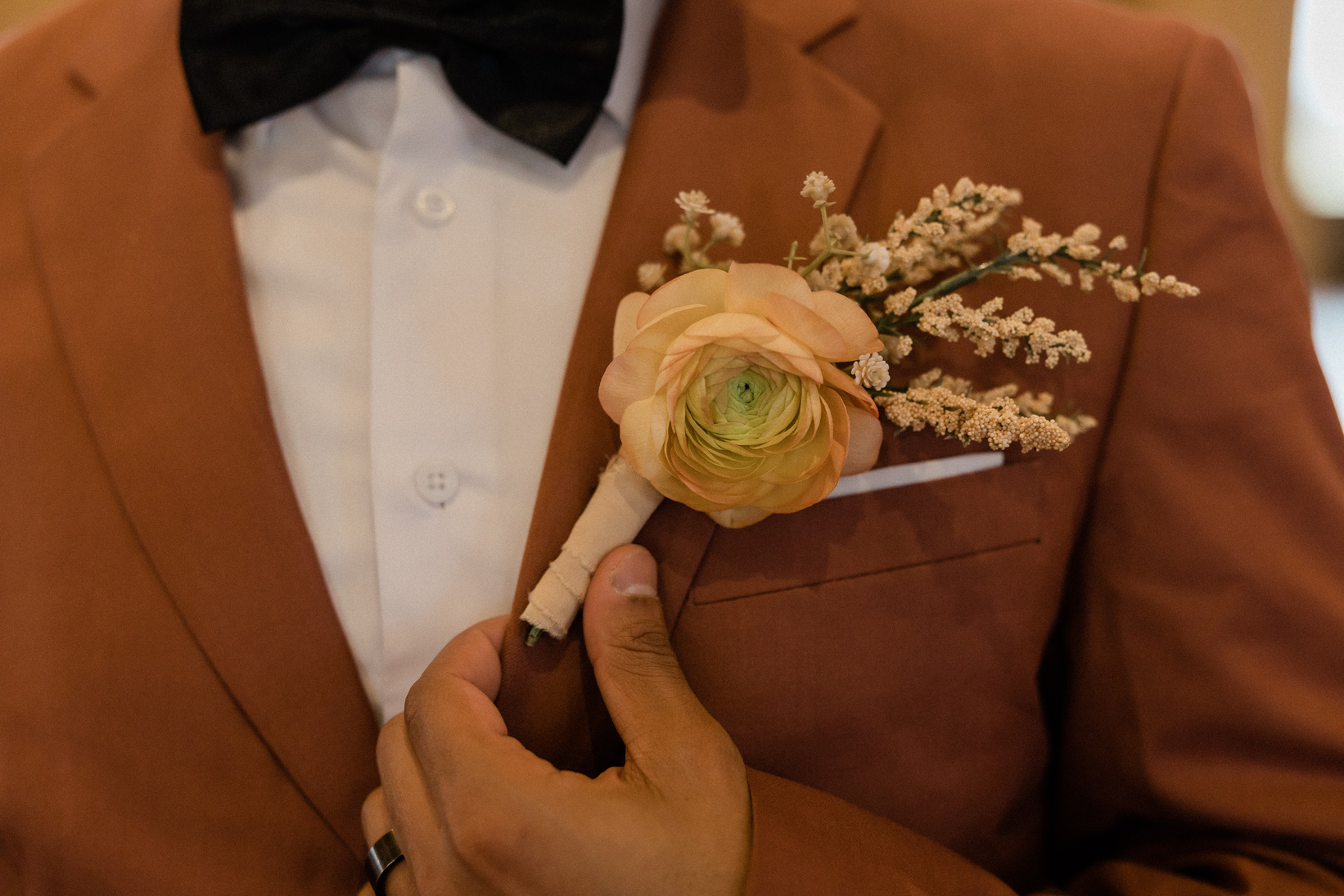 Groom with Rustic Boutonniere